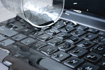Laptop Kena Air