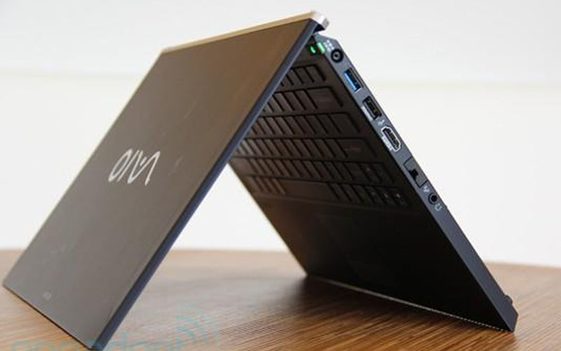 Laptop Kena Air? Ini Cara Mudah untuk Menyelamatkannya Guide.GG